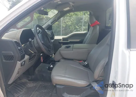 2018 Ford F-150 Xl z USA, uszkodzony, nr VIN 1FTMF1CB7JKF11309